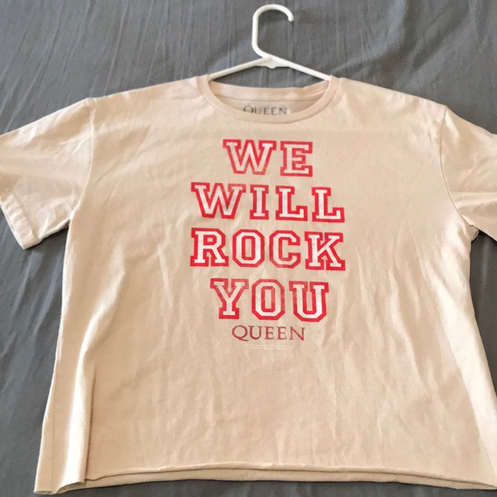 Queen “We Will Rock You” Crop Top Size L Pre Owned